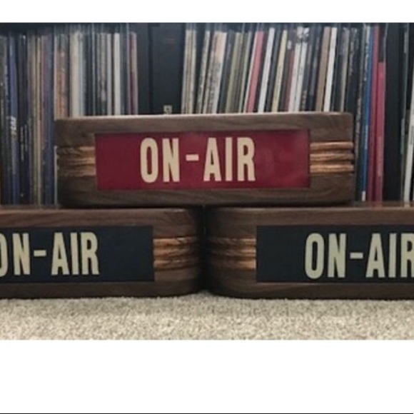 🎉HP🎉 Record stand- amazing gift!!! - Picture 5 of 14